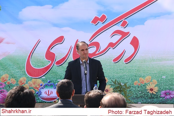 نظر حمید لطف اللهیان در مورد فضای سبز اردبیل 1 حمید لطف اللهیان