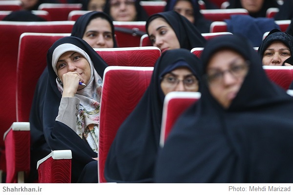 60 صندوق اعتباری حامی اشتغال و توانمندسازی بانوان است 1 ۶۰ صندوق اعتباری حامی اشتغال و توانمندسازی بانوان است