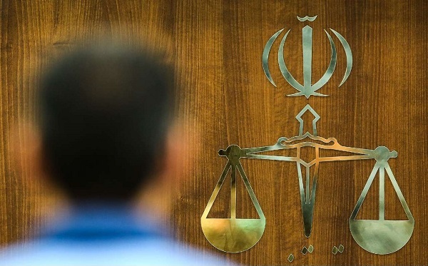 مرد قاتل: همسرم با مردان غریبه رابطه پنهانی داشت 1 دادگاه