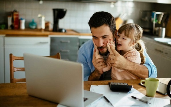 7 راهکار بالا بردن ارتباط پدر و فرزندی 