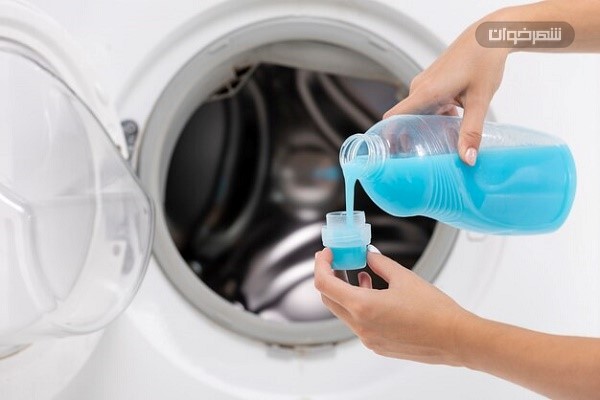 Washing clothes with vinegar + detergent